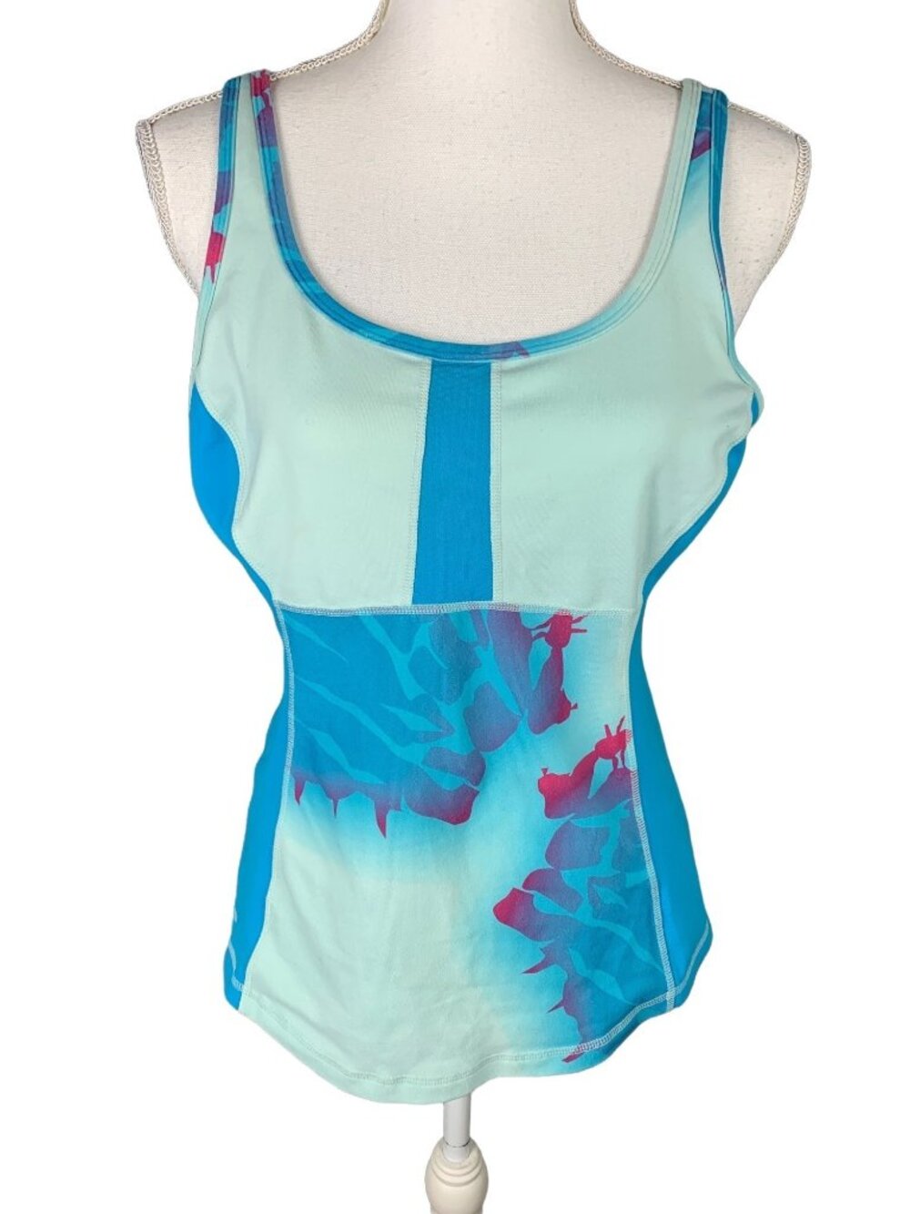Lululemon Womens Racerback Tank Top Blue Abstract Print Lightweight Stretchy siz